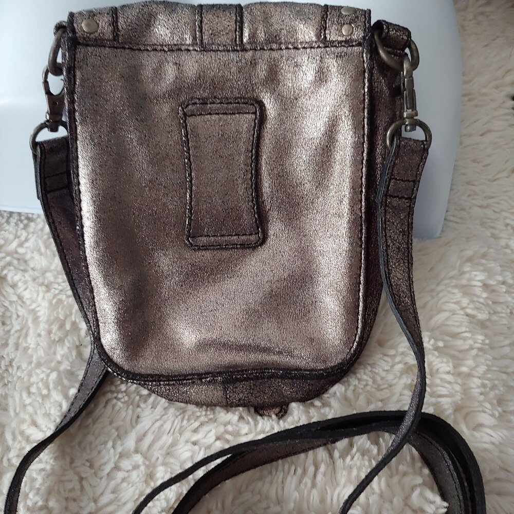 Harley Davidson Silver Leather Metallic Crossbody Bag Biker Rocker Loop Vixen - Picture 4 of 8